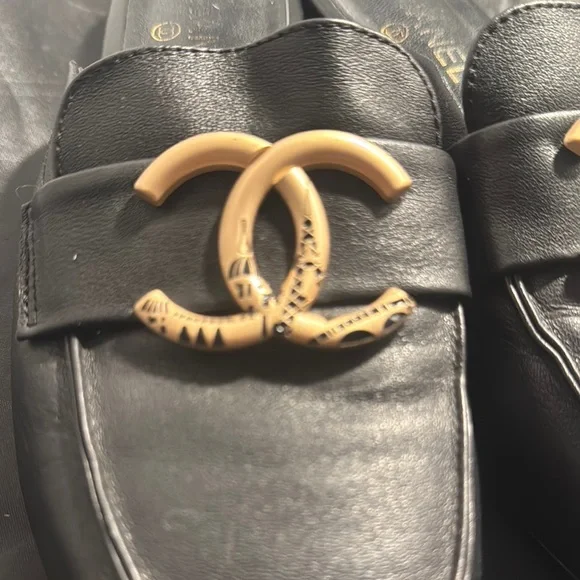 CHANEL Black Leather Mules with Gold Logo - Picture 2 of 13